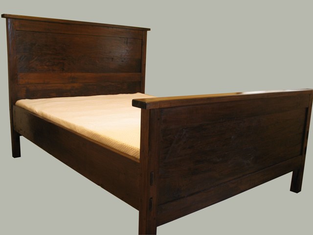 Flat Panel Bed Poplar